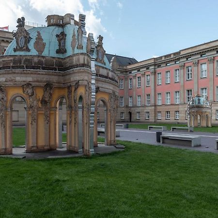 Studio Apartment Im Palais Fleur Blanche Potsdam Dış mekan fotoğraf